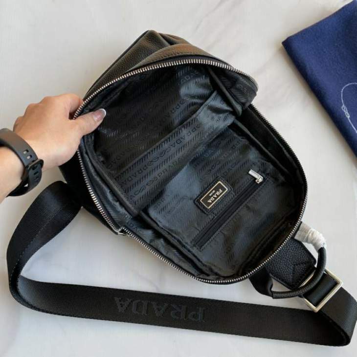 Picture of Prada Mens Bags _SKUfw183375741fw